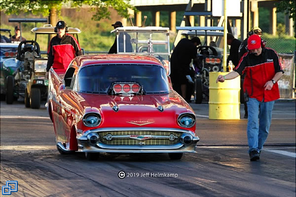 Starting the Burnout Q1. Photo by Jeff Helmkamp