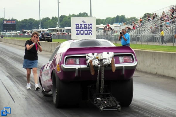 Bill Hallett's Red Barn Cuda