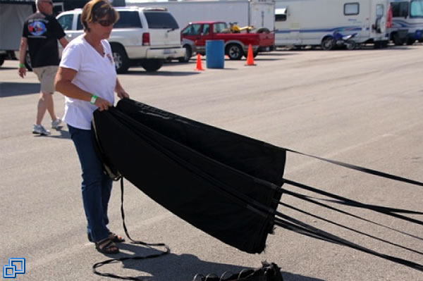 Packing the parachute