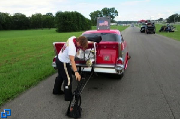 Picking up the parachute after a run